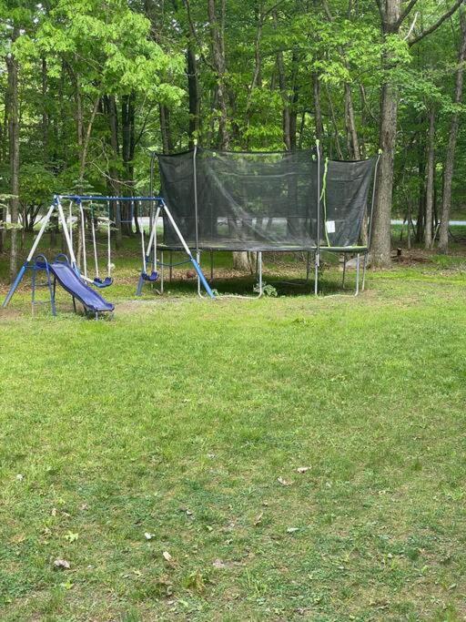 Modern Home Near Lake W Hottub, Game Room, Fireplace Albrightsville エクステリア 写真