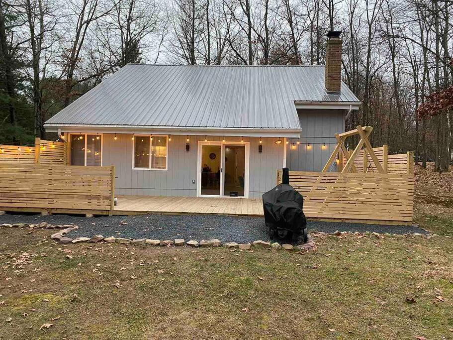 Modern Home Near Lake W Hottub, Game Room, Fireplace Albrightsville エクステリア 写真