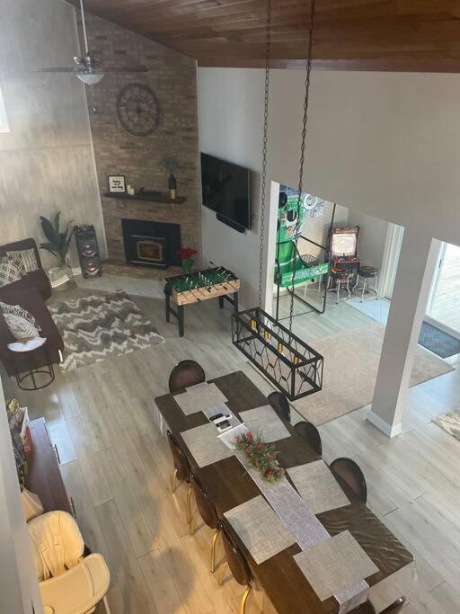 Modern Home Near Lake W Hottub, Game Room, Fireplace Albrightsville エクステリア 写真