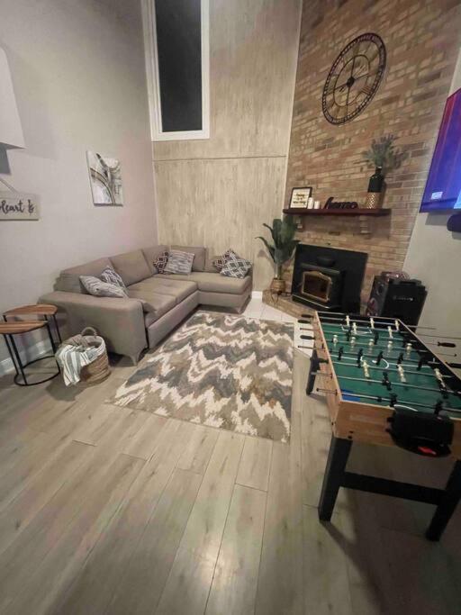 Modern Home Near Lake W Hottub, Game Room, Fireplace Albrightsville エクステリア 写真
